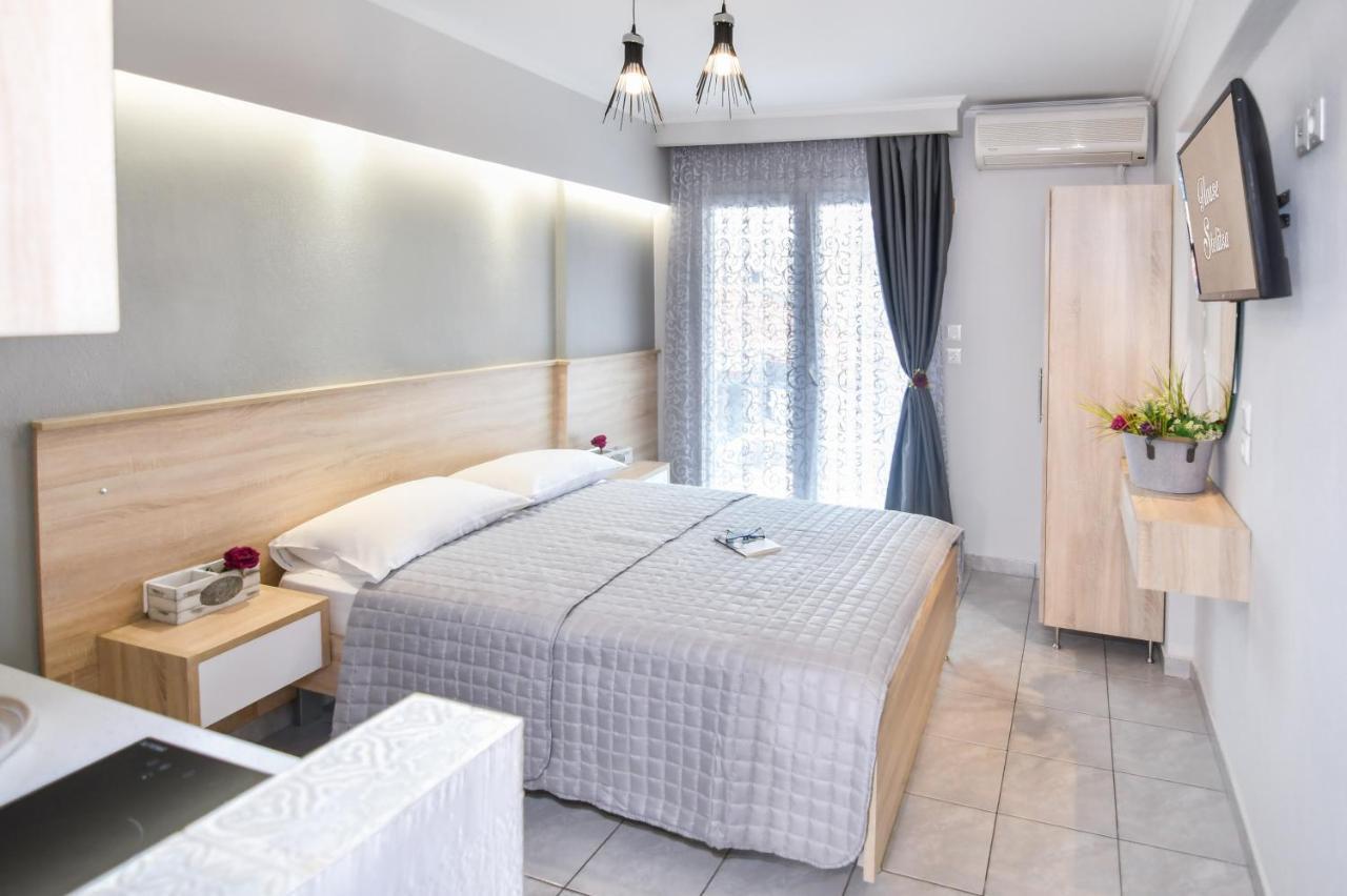 House Stelitsa Hotel Sarti Bagian luar foto